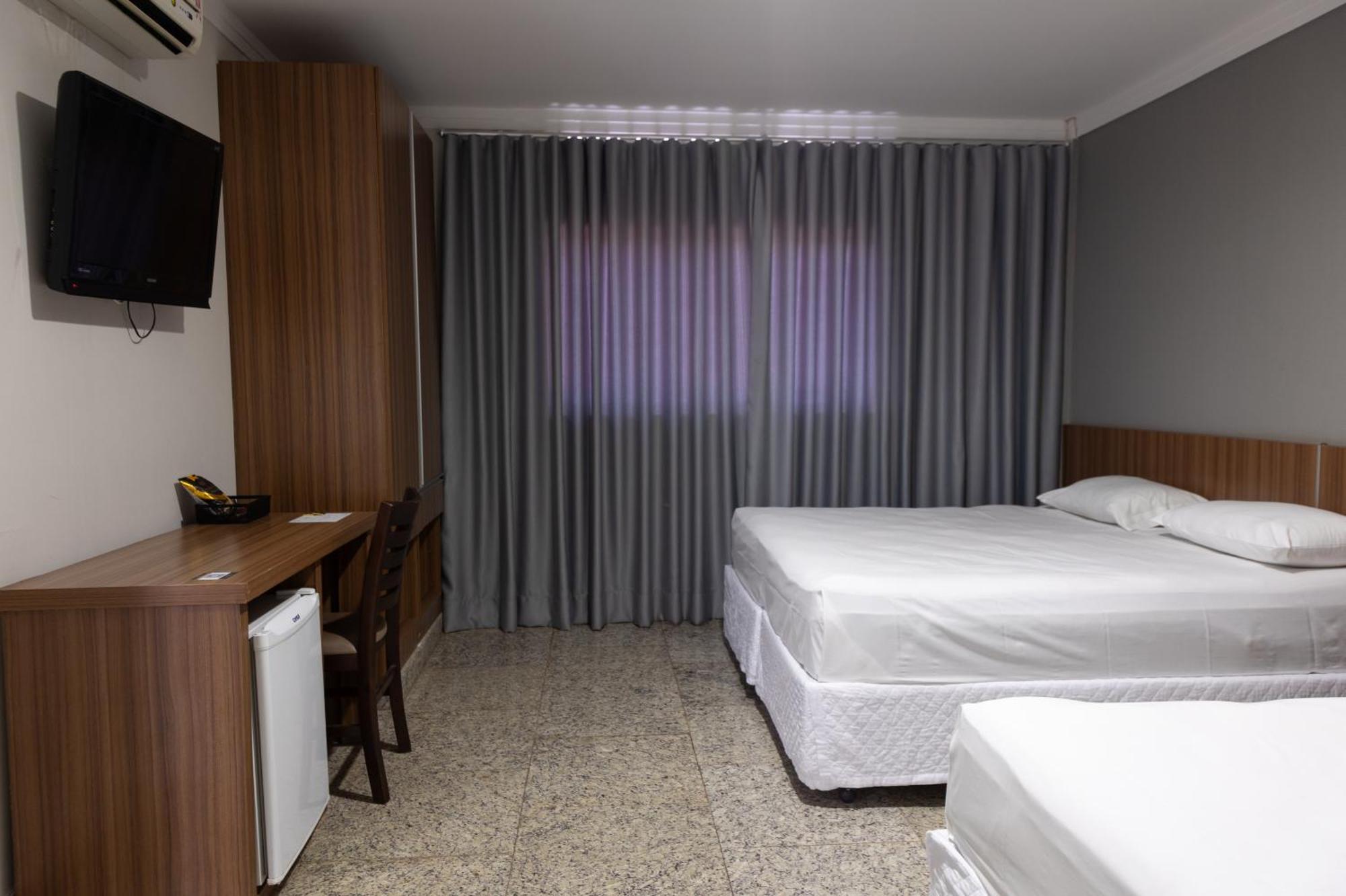 Bombonato Hotel - Facil Acesso Ao Aeroporto E Parque De Exposicoes Abcz Uberaba Eksteriør bilde