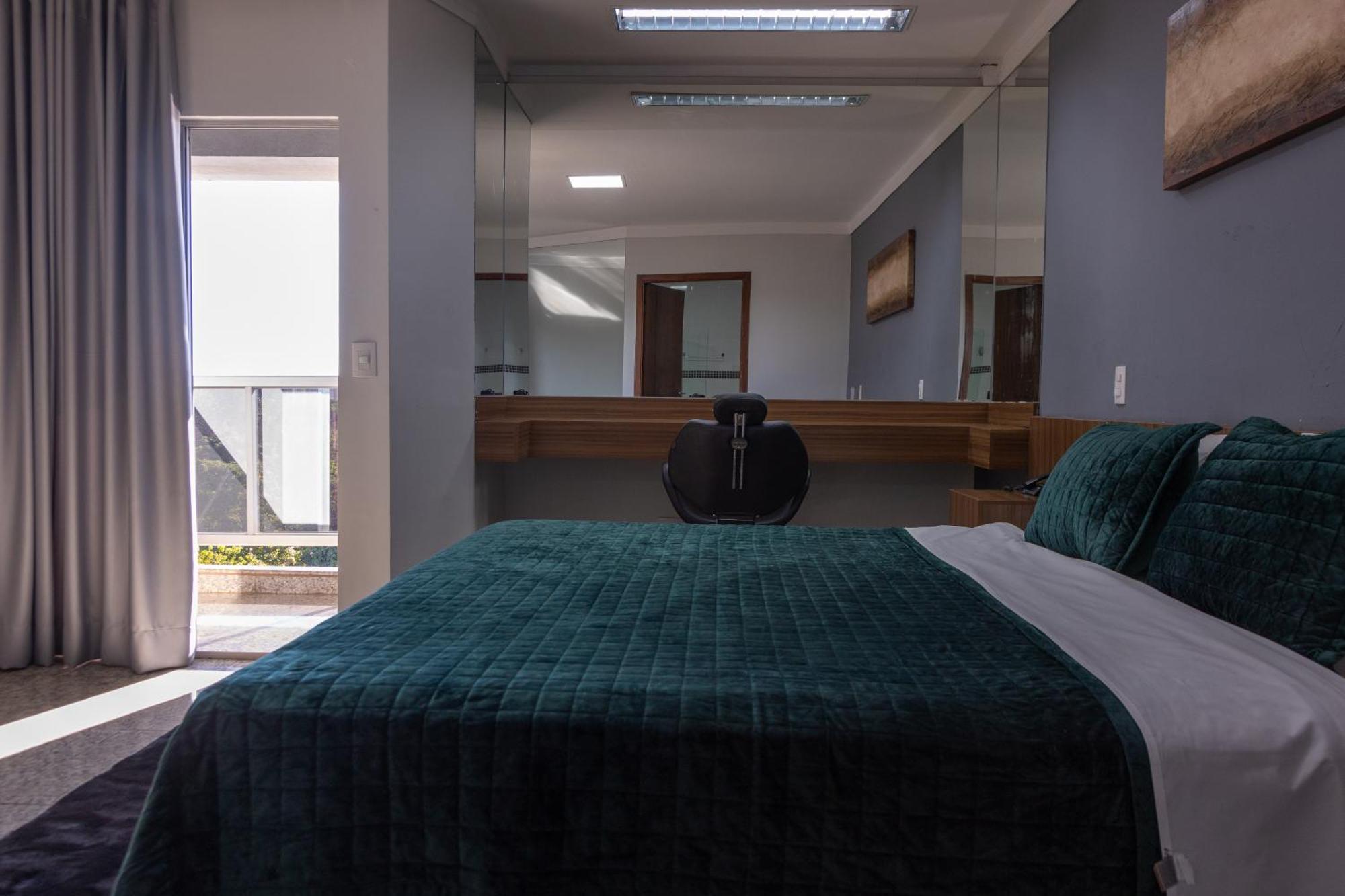 Bombonato Hotel - Facil Acesso Ao Aeroporto E Parque De Exposicoes Abcz Uberaba Eksteriør bilde
